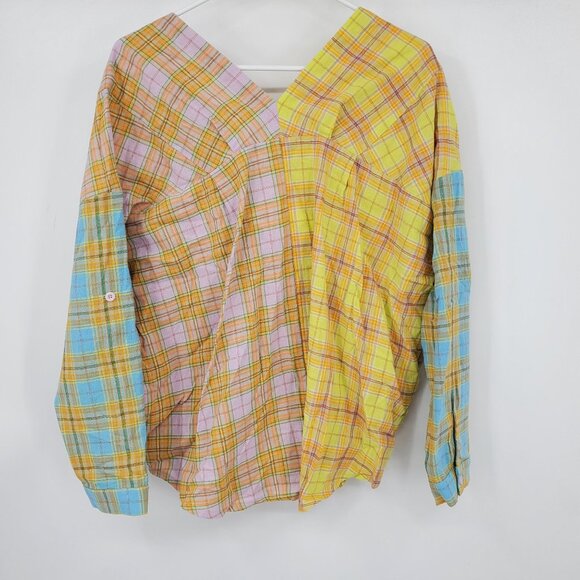 NWT Fate Women's Multicolor Button Front V Neck Plaid Long Sleeve Shirt Medium - Picture 2 of 11